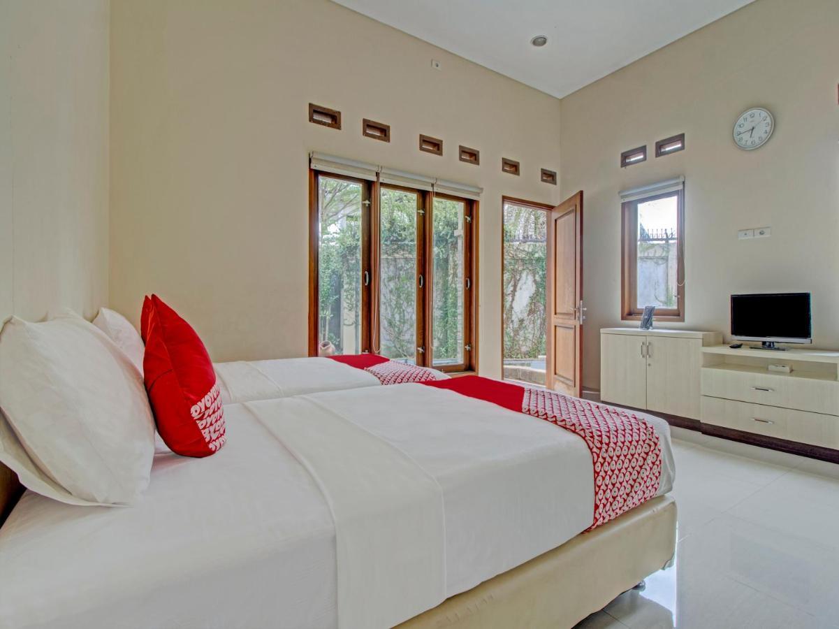 Oyo 89997 Hotel Bumi Kedaton Waterpark Bandar Lampung Exterior photo
