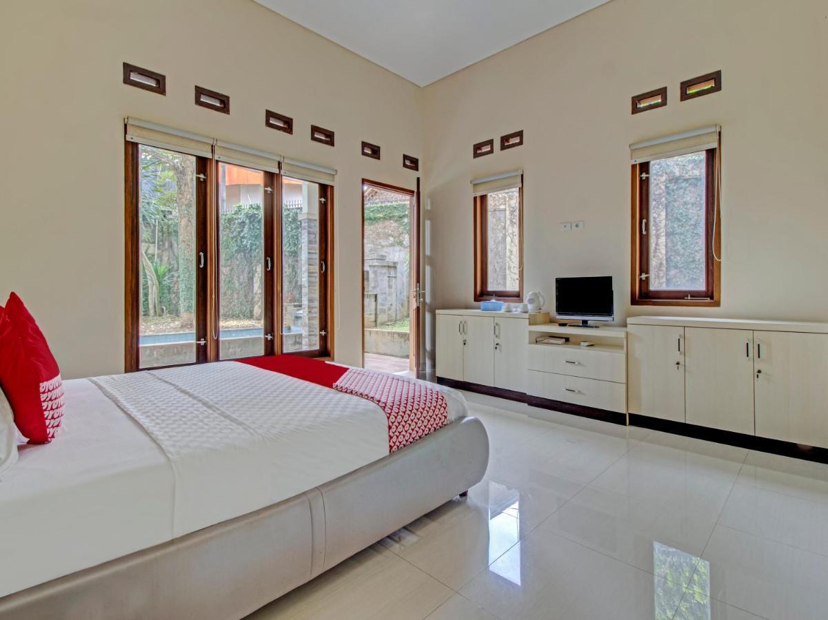 Oyo 89997 Hotel Bumi Kedaton Waterpark Bandar Lampung Exterior photo
